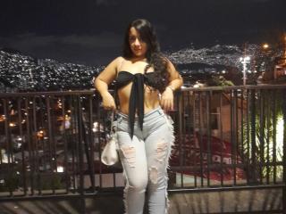 LindaKurlin live cam model at XLoveCam