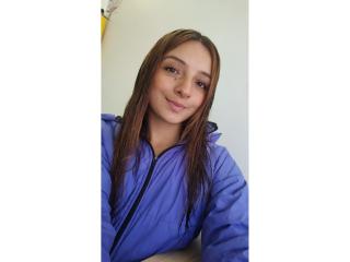 SaarahJones Fellation XXX Cams - Photo 3/21