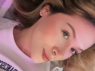 SweetAbey Blowjob XXX Cams - Photo 14/21