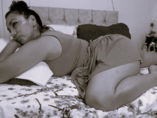 AmberDemons Webcam Porno Live - Photo 2/21