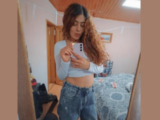 AlaiaLove Webcam Porno Live - Photo 17/21