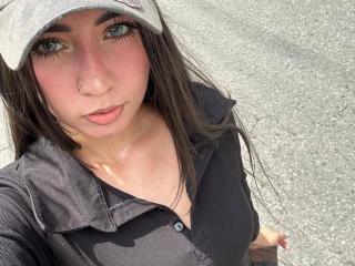 BabiMoonn live cam model at XLoveCam