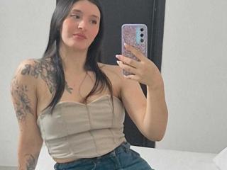 ZoeCortes MILF Live - Photo 16/21