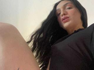 isabellaSweettx live cam model at XLoveCam