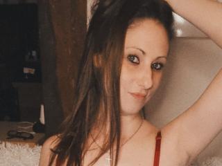 Watch LynaThalion live on cam on XLoveCam