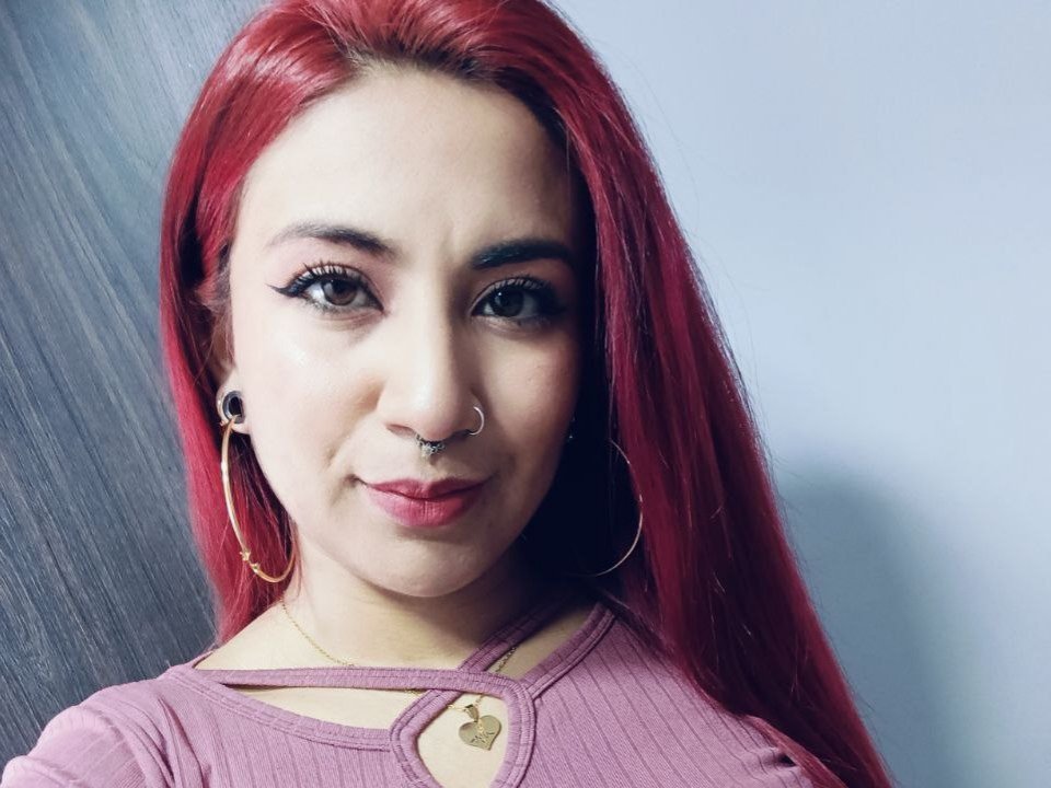 LarissaMiller — live cam photo 6