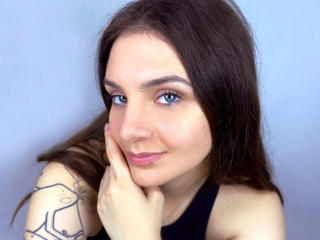 MayaSchatz-hot live cam model at XLoveCam
