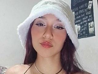 MeganMarton Hot et Sexy Liveshow - Photo 4/11