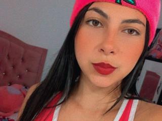 AliceSaadi live cam model at XLoveCam
