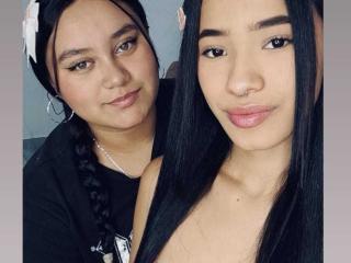 SweetTemptationDuo live cam model at XLoveCam