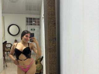 SharonKlart Blowjob XXX Cams - Photo 11/21