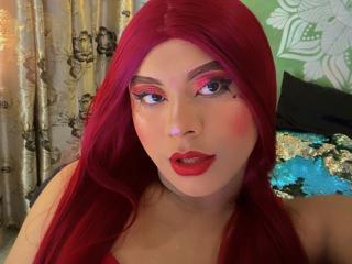 EmiliRoux live cam model at XLoveCam