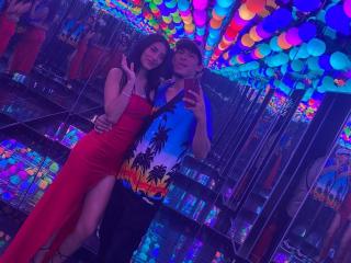 HotSweetLovers live cam model at XLoveCam