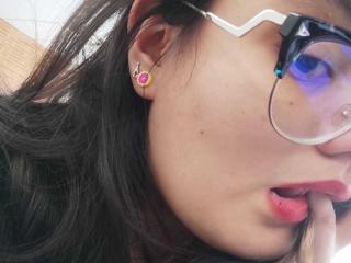 ZoeThoms MILF Live - Photo 18/21