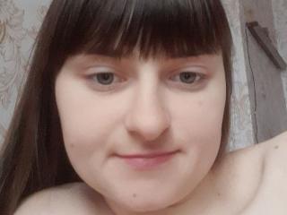 AlishaKey live cam model at XLoveCam