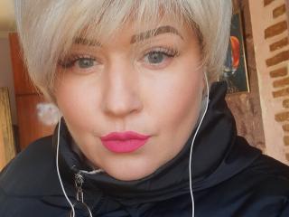 Watch RadaFoxy live on cam on XLoveCam