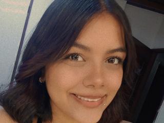 EmilyRobeerts Seins Liveshow - Photo 8/21