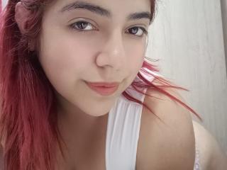 RousseCollinss Sex Brunette - Photo 16/21