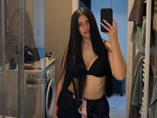 ArielGemme Webcam Porno Live - Photo 9/21