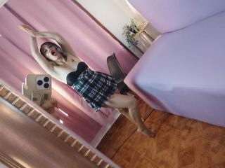 HinataLove live cam model at XLoveCam