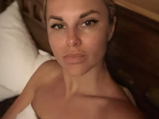 BelleLisaG Live Cam Porn - Photo 5/21