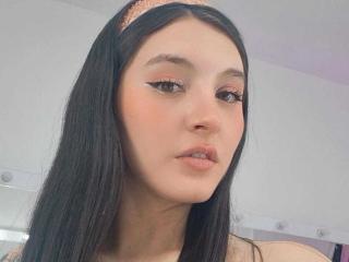 ZoeCortes MILF Live - Photo 14/21
