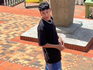 AdonissHot live cam model at XLoveCam