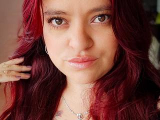 ElizabethFire live cam model at XLoveCam