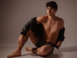 JakeSummer live cam model at XLoveCam