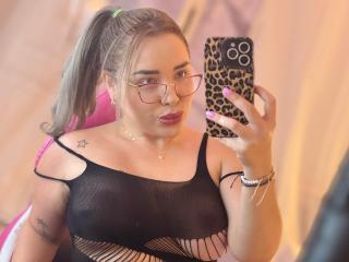 MiaBlondeHot Image Gallery