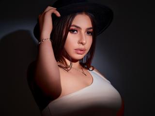 VanessaClose Image Gallery