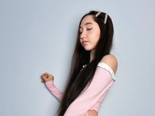 AddaDi live cam model at XLoveCam