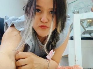 MiaJhonss Hot et Sexy Liveshow - Photo 18/21