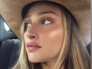 ArianaLu Webcam Porno Live - Photo 19/21