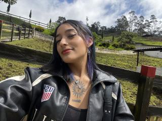 SalomeMille Blowjob XXX Cams - Photo 15/21