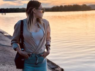 EmelyHailey Image Gallery