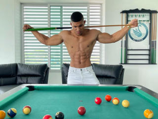 Watch TeddyFit live on cam on XLoveCam
