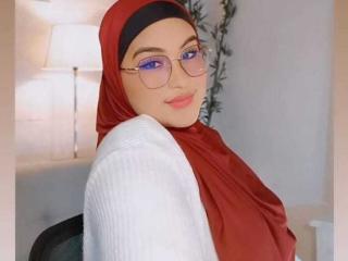 HelueJamil live cam model at XLoveCam