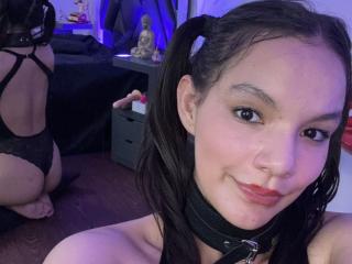 ArianaLee Webcam Porno Live - Photo 2/21