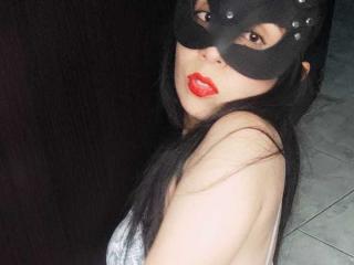 Watch ValentinaFerre live on cam on XLoveCam