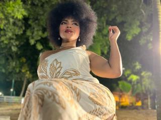 AliceJelanni Image Gallery