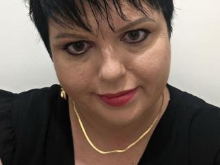 Watch EveDesire live on cam on XLoveCam