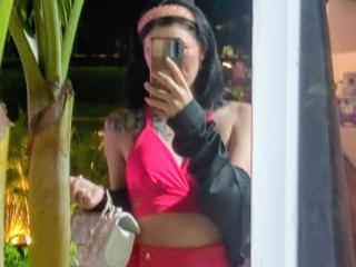ZoeCortes MILF Live - Photo 6/21
