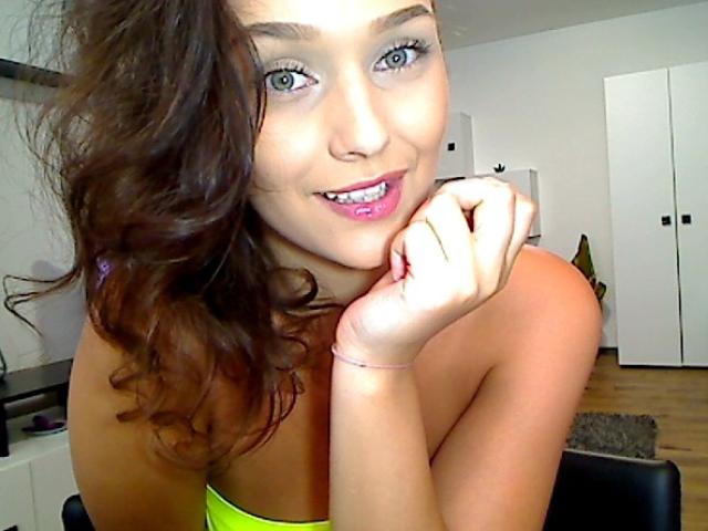 Megane — live cam photo 4