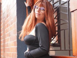 AnntonellaWatson Webcam Porno Live - Photo 13/21