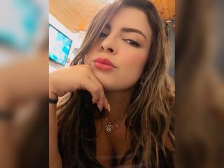 SamanthaGarces Blowjob XXX Cams - Photo 17/21