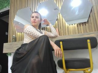 AdelaShery Webcam Porno Live - Photo 12/21