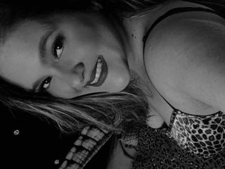 MiaJhonss Hot et Sexy Liveshow - Photo 5/21