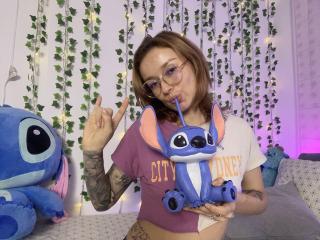 SarahRousen Blowjob XXX Cams - Photo 8/21