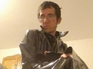 MisteryBoyX live cam model at XLoveCam